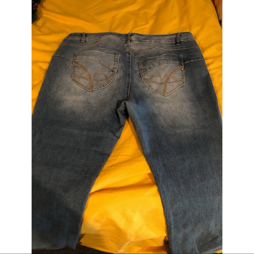 Jeans - Picture 4 of 4